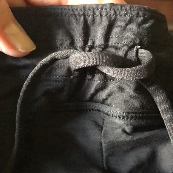 Lululemon Mens Shorts With Liner Gray Black Size Small - Picture 10 of 10